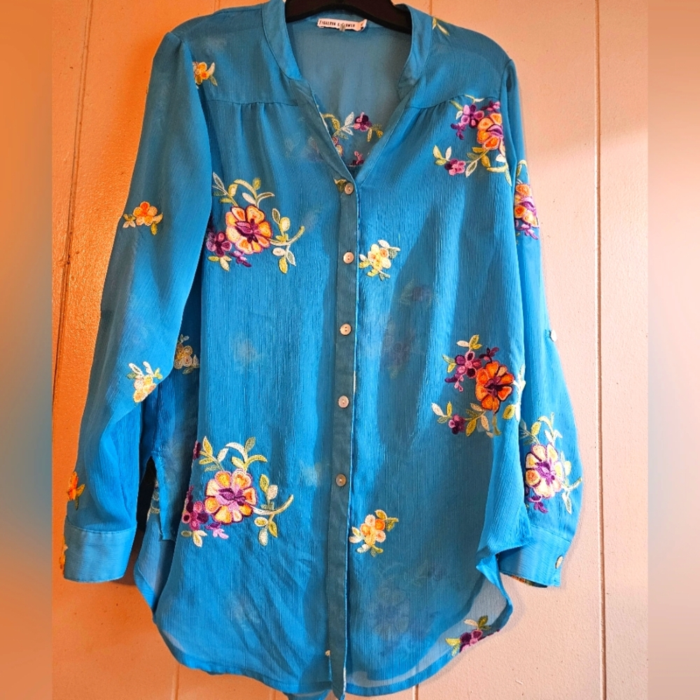 Figueroa & Flower Floral Embroidered Button Down Shirt - Size Small